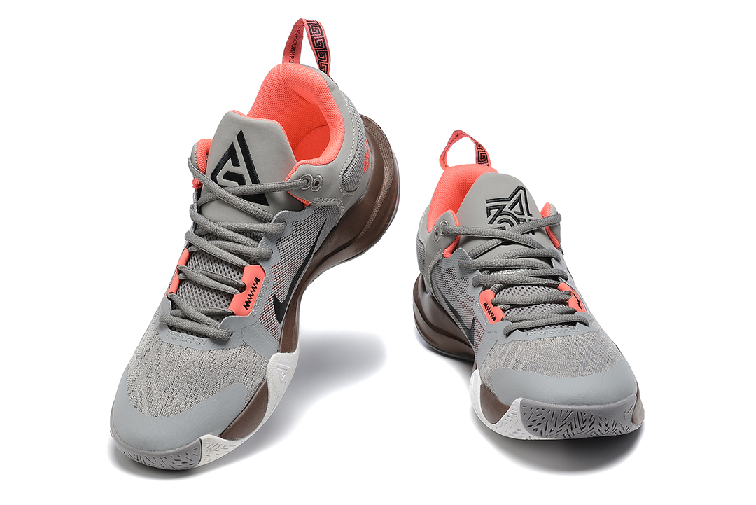 Nike shoes below 2 clearance
