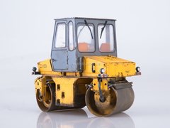 Roller DU-63 automotive (with traces of operation) 1:43 ModelPro