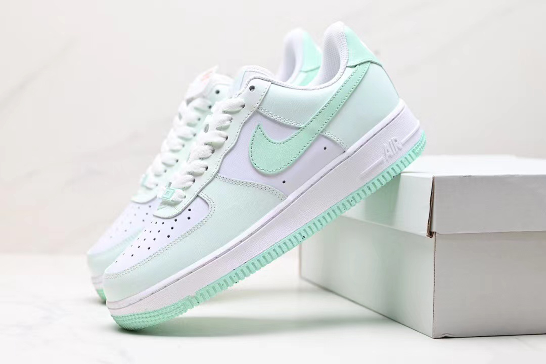 Air force 1 mint store