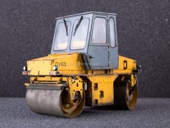 Roller DU-63 automotive (with traces of operation) 1:43 ModelPro