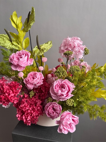 Композиция в кашпо Хасмантиум