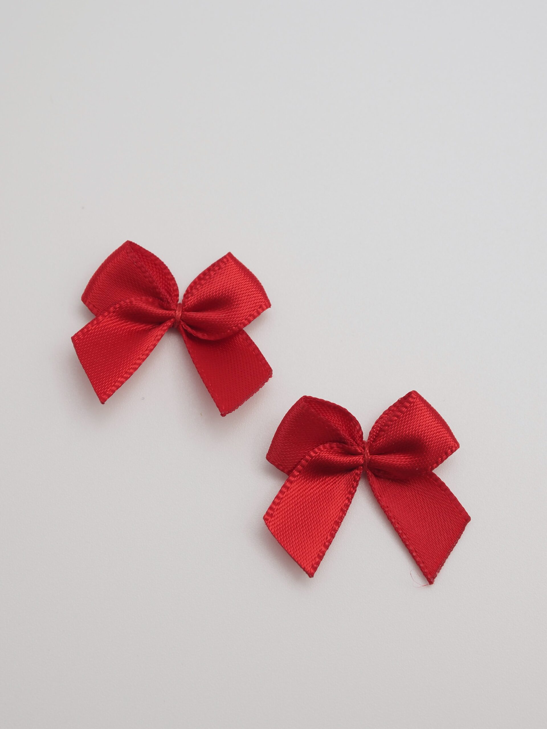 Бантик пришивной декоративный бордовый 2,5 см