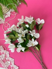 Альстромерия ветка, искусственные цветы, 5 голов+2 бутона, Белая, 1 ветка 50 см, набор 3 ветки