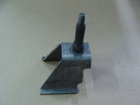 кронштейн амортизатора УАЗ 452/2206/3962 задний (на раму)  452-2915534-11