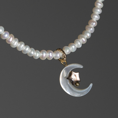 Лунница из перламутра морских ракушек, 15*13мм, белая