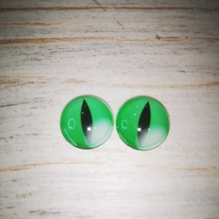 Глазки стеклянные круглые клеевые Зеленые 14мм (2шт)