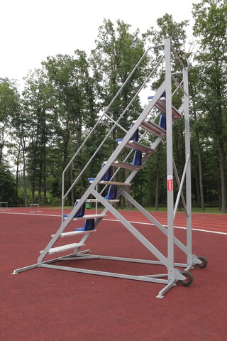 Стойки таймеров и судей Polanik SCH-8