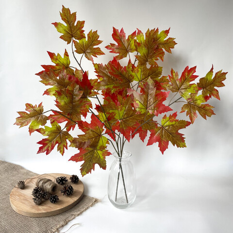 Кленовые листья на ветке, Осенний декор, 67 см, листья клена 10,5 - 14 см, набор 2 ветки
