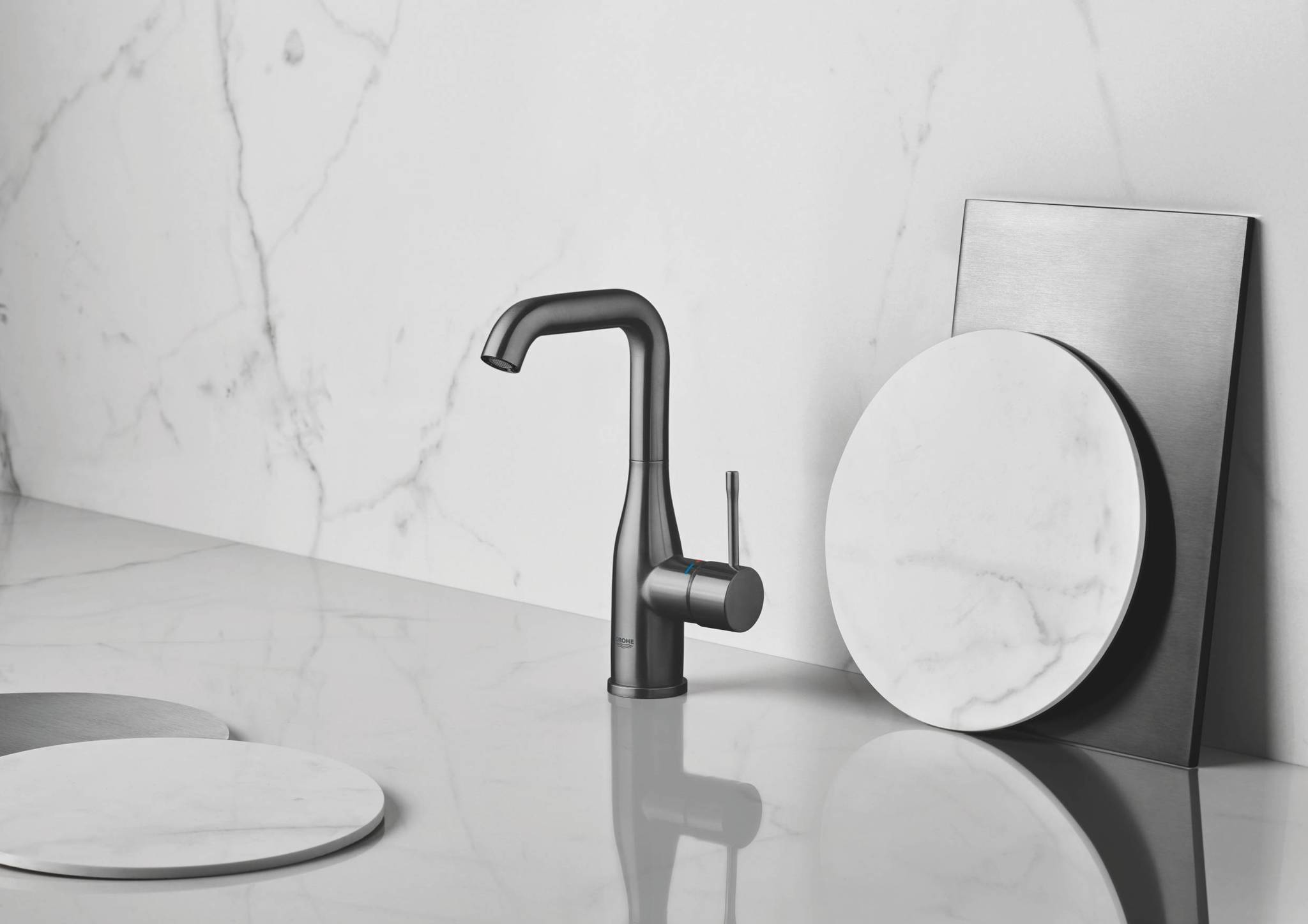 Grohe essence new. Смеситель для раковины Grohe Essence New. Grohe Essence смеситель для раковины. Грое Essens смеситель для раковины.