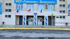 Колонны для оформления фасада школы