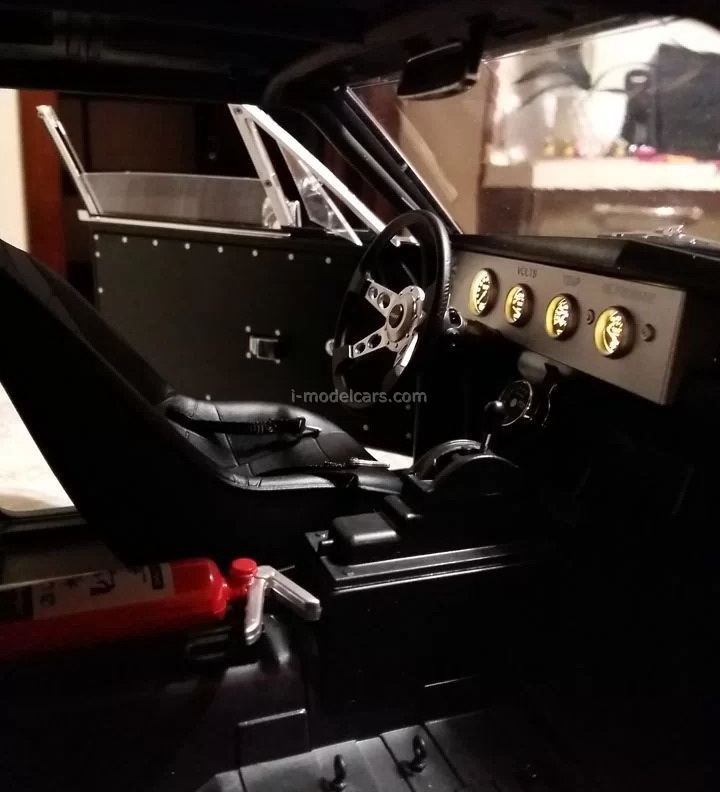 Dodge Charger R/T Fast & Furious 1:8 DeAgostini fully assembled