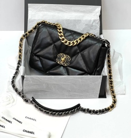 Сумка-конверт Chanel 19 среднего размера черный