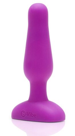 Анальная вибропробка NOVICE REMOTE CONTROL PLUG FUCHSIA - 10,2 см. - b-Vibe BV-004-FUC