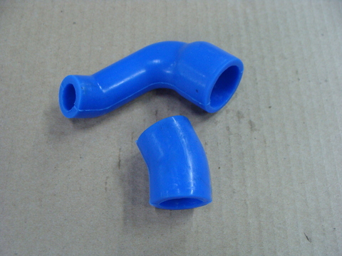 Шланг регулятора холостого хода дв.УМЗ 4213,4216 (к-т 2 шт) силикон (CARUM)