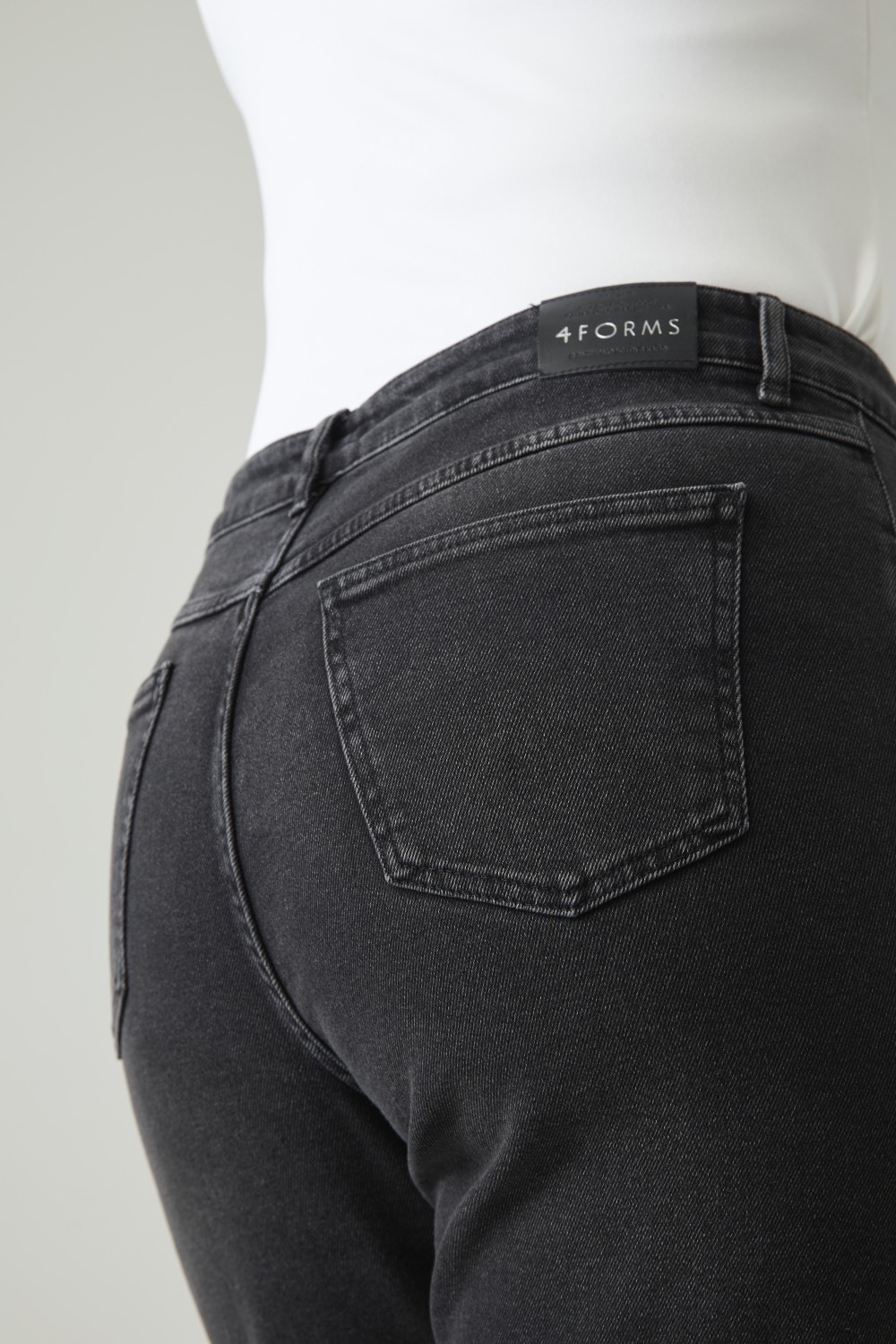 Джинсы Mom fit, черный
