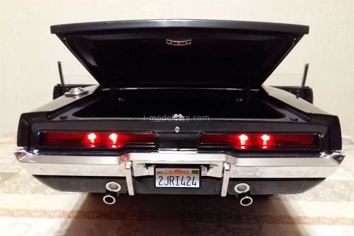 Dodge Charger R/T Fast & Furious 1:8 DeAgostini fully assembled