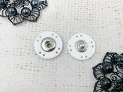 Кнопка пришивная пластик, d 2,1 см, белый