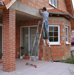 Двухсторонняя шарнирная лестница TRIMATIC 2х8 (129918)