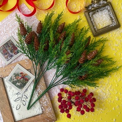 Туя с шишками, букет, искусственная зелень, цвет Зеленый, букет 32 см, 23-24 еловые лапки, набор 2 шт.