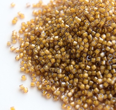 DB-2043 luminous almond