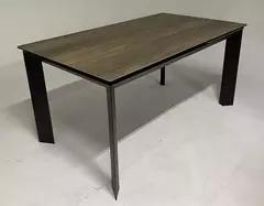 Стол CREMONA 140 KL-61 под дерево, итальянская керамика/ черный каркас, DISAUR
