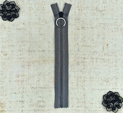 Молния спираль скрытая Т5, L 19 см, чёрный с белым