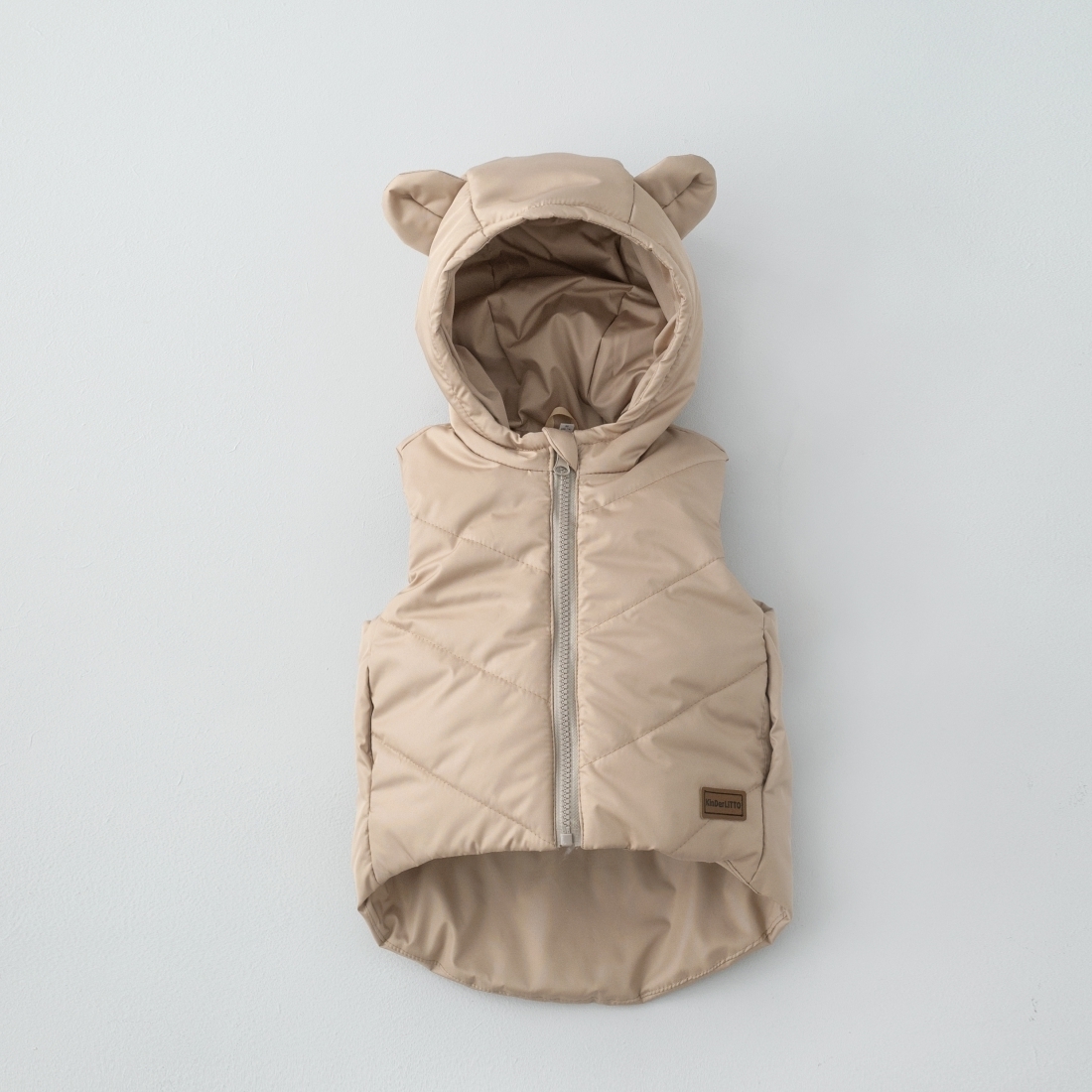 Жилетка - купить по выгодной цене | EKB_BABY