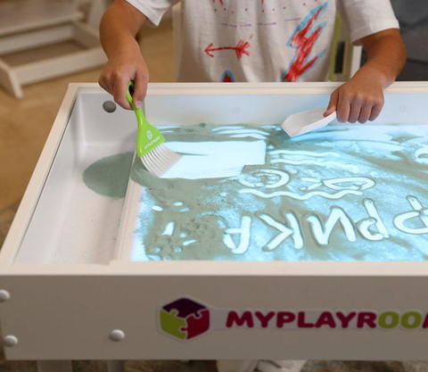 Световая песочница MYPLAYROOM™ с открытым пеналом/короткая 14