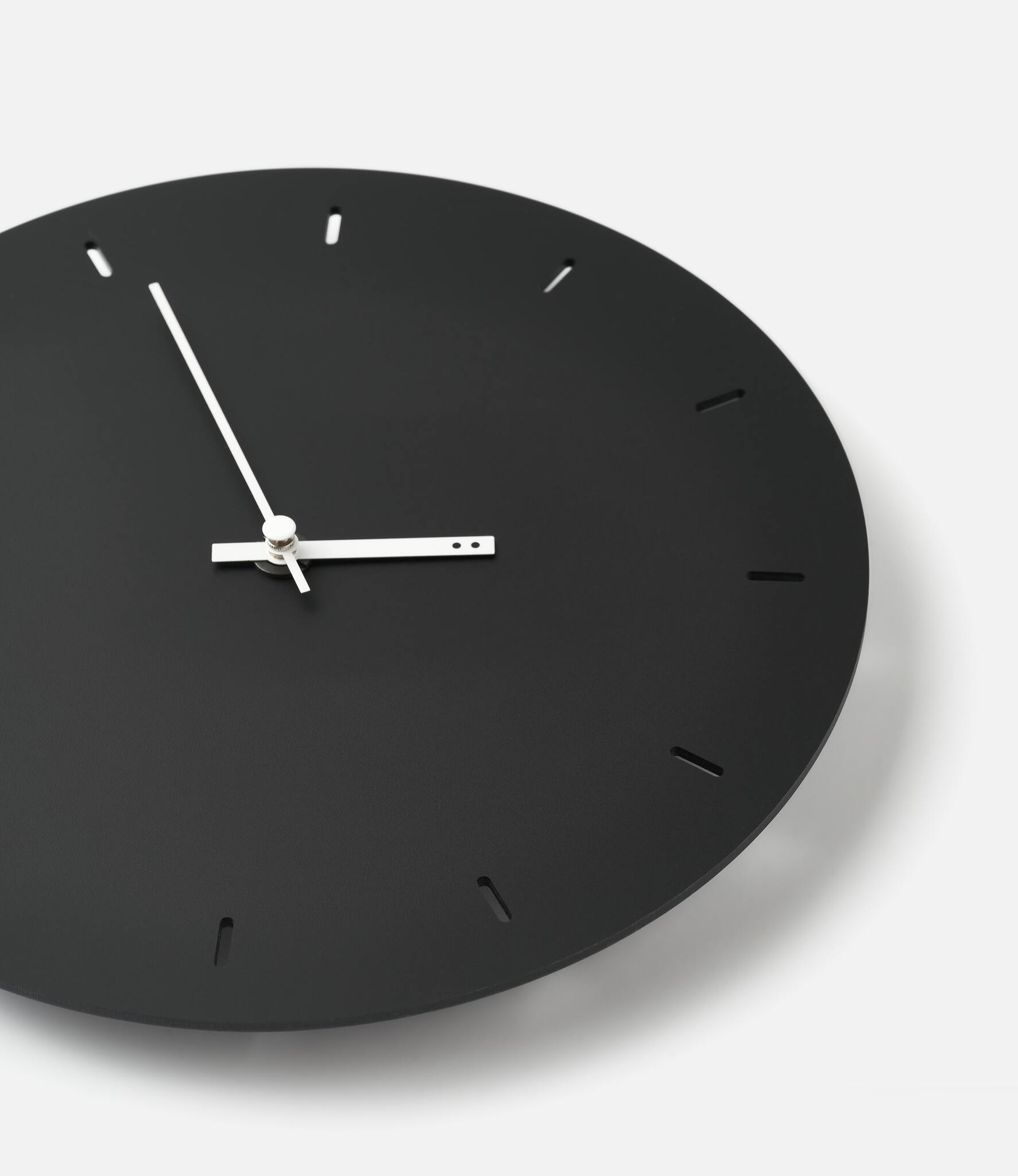 TOO Designs Minimal Clock Black — настенные часы