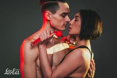 Красный кляп-шарик Firecracker - 