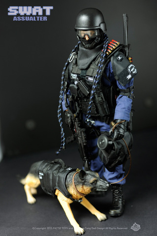 Милитари фигурка Полицейского — Military SWAT Assualter