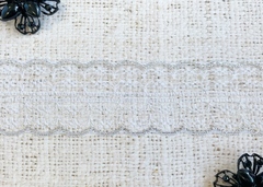 Кружево-трикотаж с люрексом, ш. 4,5 см.