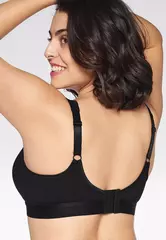 Мягкий спортивный бюстгальтер Naturana 86021