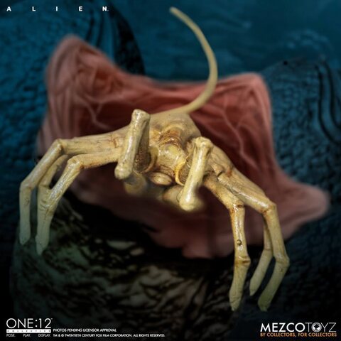 Фигурка Чужой масштаб 1:12 Коллекционное Издание Mezco