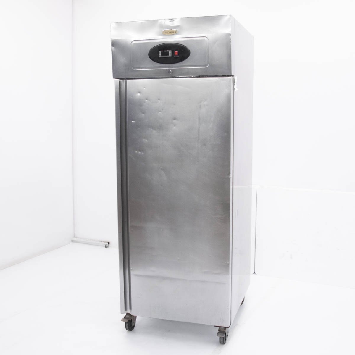 Шкаф холодильный Tefcold RK710