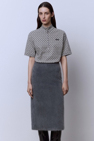 Юбка из ангоры с разрезом