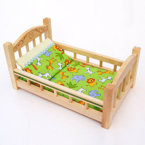 Кукольная кроватка деревянная маленькая