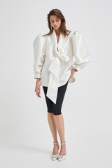 Блуза с бантом