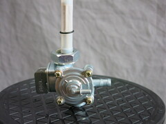 Кран топливный  Honda CB750 Nighthawk CB400 CB400SF Super Four