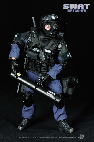 Милитари фигурка Полицейского — Military SWAT Breacher
