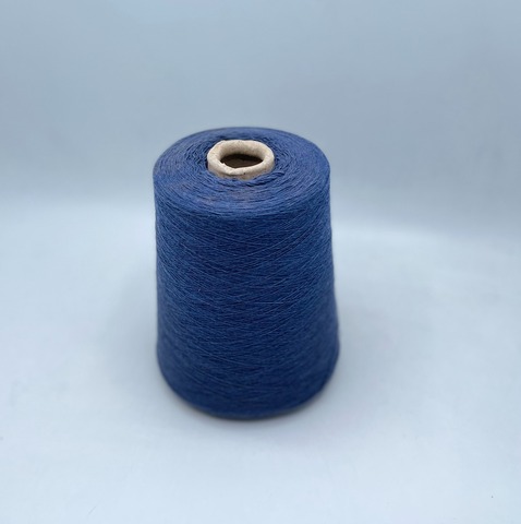 Бобинная пряжа (пр.Италия),1500м/100гр, 80% шерсть, 20% полиамид , цвет -Синий арт.31190