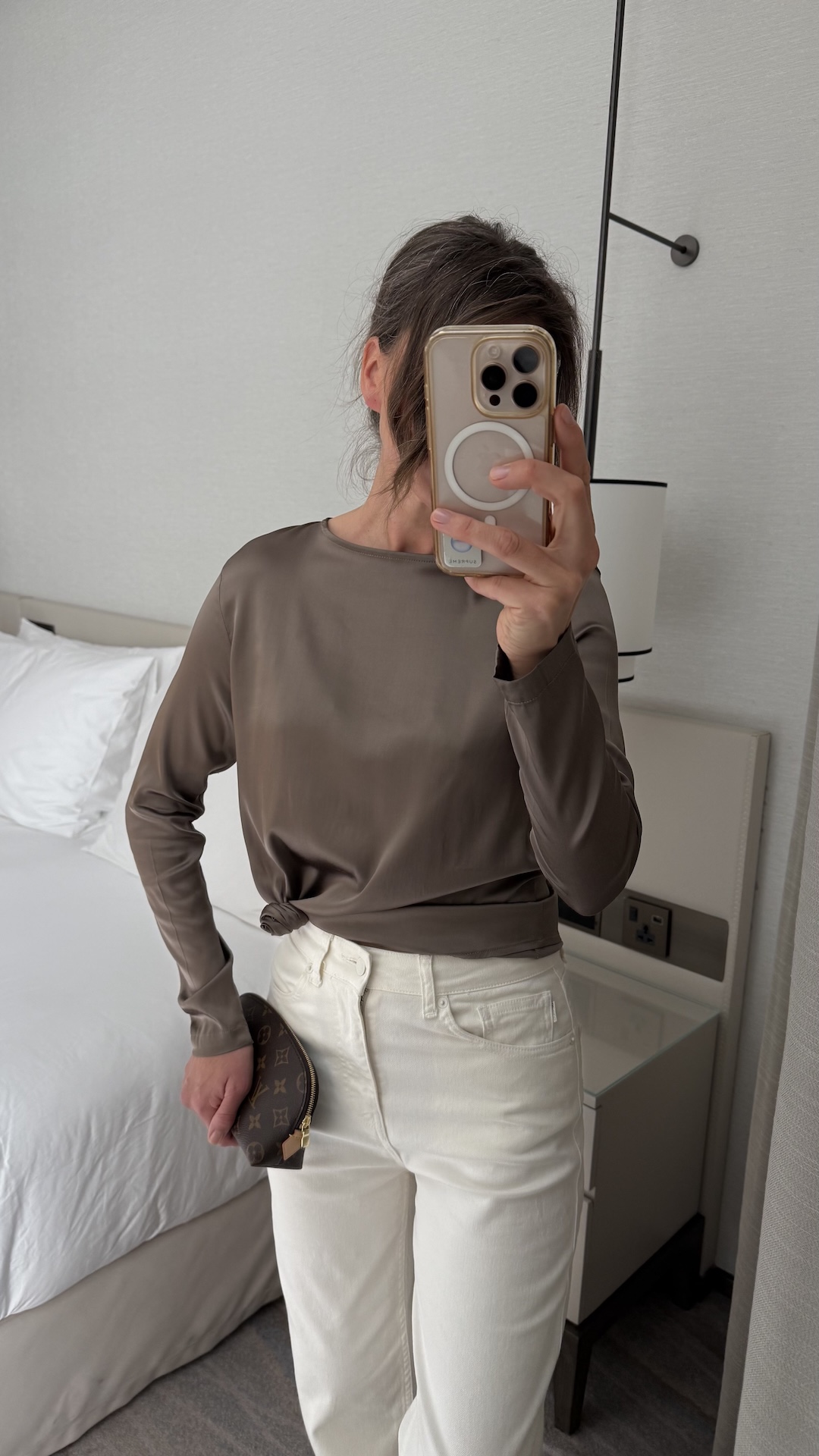 Атласный лонгслив