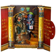 Клео де Нил и Гулия Йелпс. Комик Кон 2017