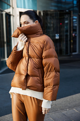 Пуховик укороченный базовый