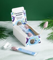 Сосновая шишка на палочке  в Черничном шоколаде / шоу-бокс / 187 гр / 15 шт / Солнечная Сибирь