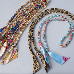 Ручка из цепочки с платком S-79