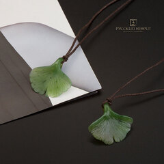 Кулон "Лист Гинкго" из зелёного нефрита.