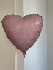 Шар-сердце пудрово-розовый фольгированный