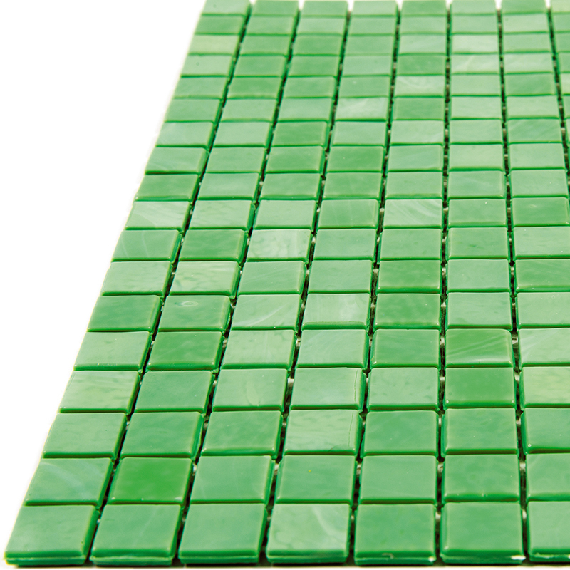 NC412 Мозаика одноцветная чип 15 стекло Alma Mono Color зеленый квадрат глянцевый