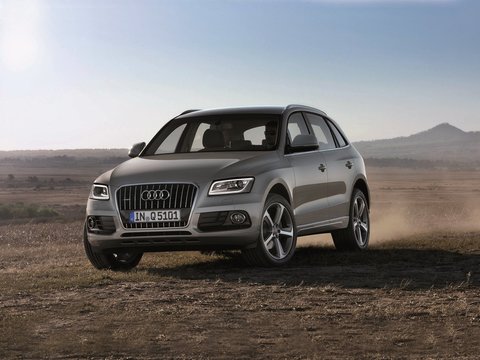 Чехлы на Audi Q5 2008–2017 г.в.